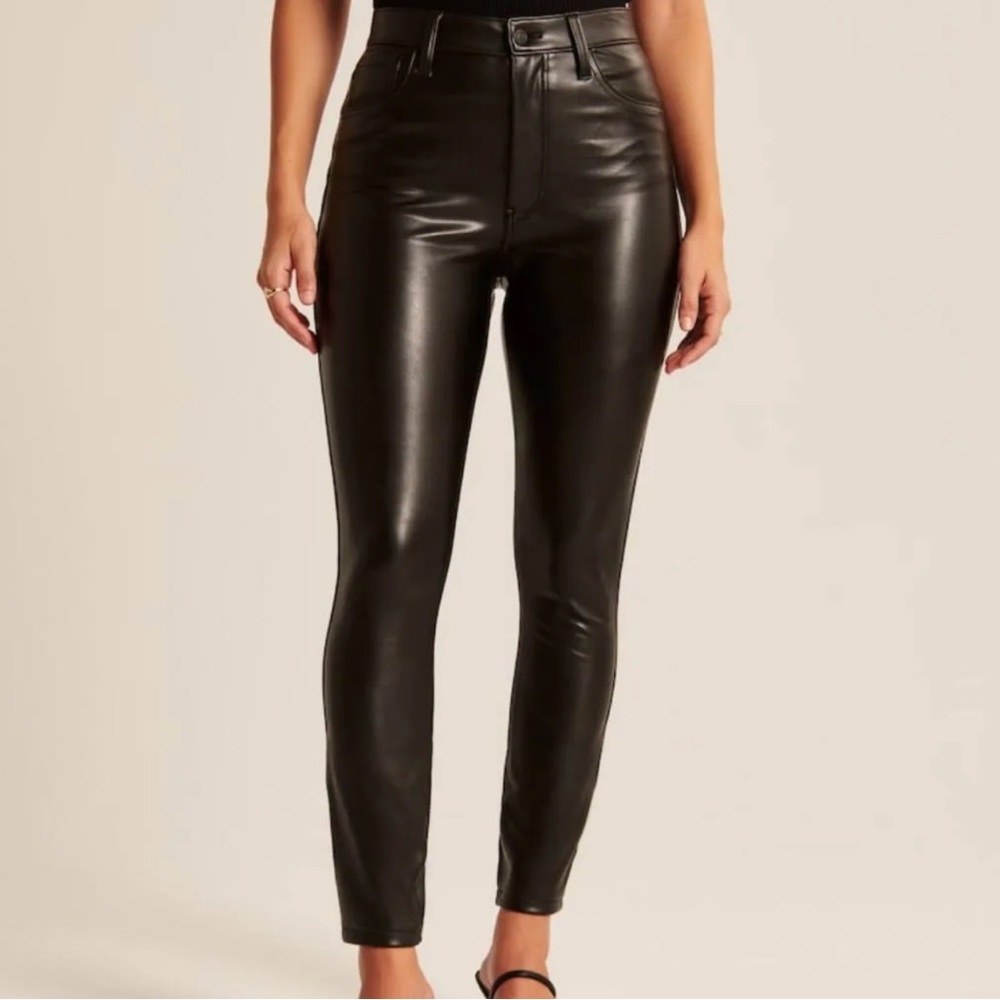 NWOT Abercrombie & Fitch Vegan Leather Stretch High Rise Black Pants